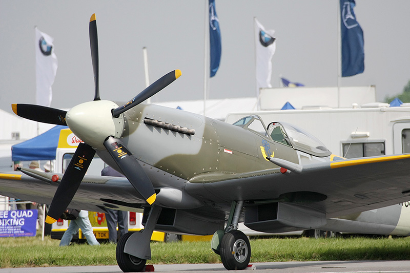 Spitfire FR.XVIIIE, Historic Flying