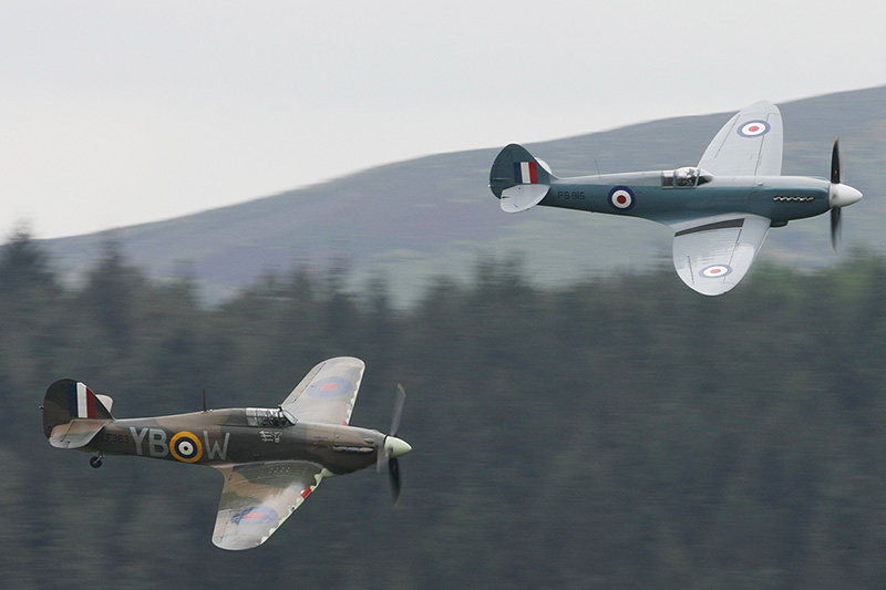 Spitfire PR.XIX + Hurricane IIc, BBMF, RAF