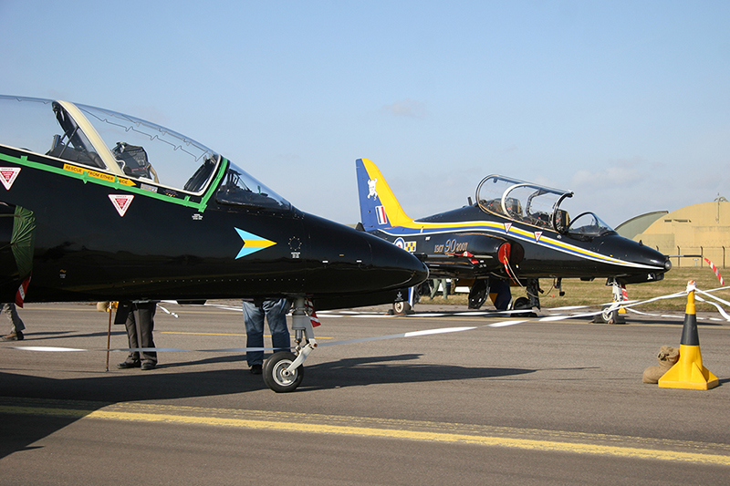 Hawk T.1, 208(R) Sqn, RAF<br>Hawk T.1, 100 Sqn, RAF