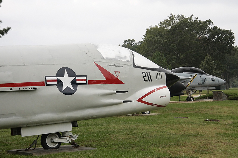 F-8J Crusader, VF-211 <i>Fighting Checkmates</i>, USN<br>F-14D Tomcat, VFA-103 <i>Jolly Rogers</i>, USN