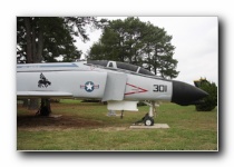 F-4B Phantom II, VF-143 <i>Pukin' Dogs</i>, USN
