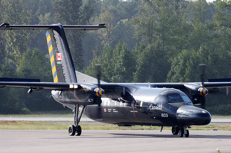 CT-142, 402 Sqn, RCAF