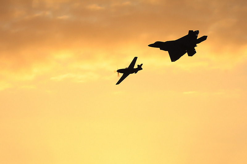 F-22A Raptor, 27th FS, USAF<br>P-51D Mustang 'Little Horse