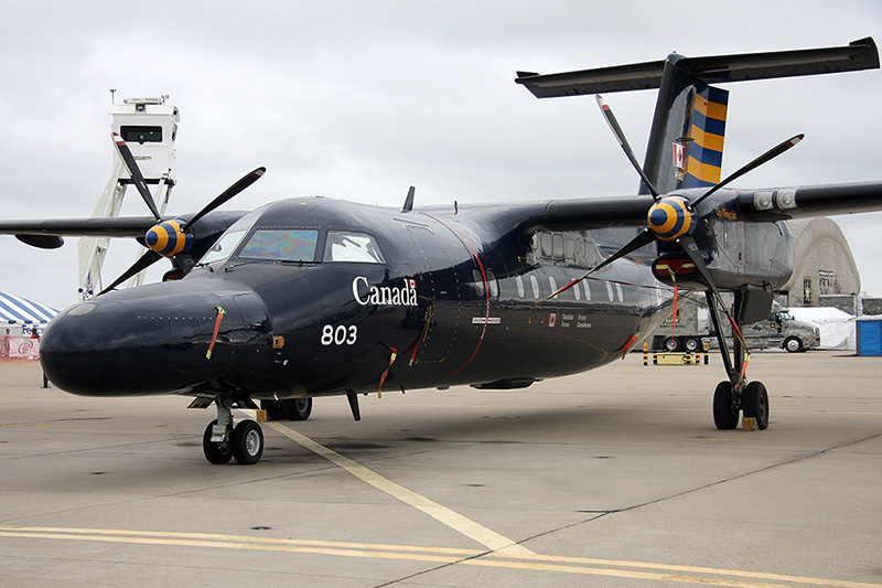 CT-142, 402 Sqn, RCAF
