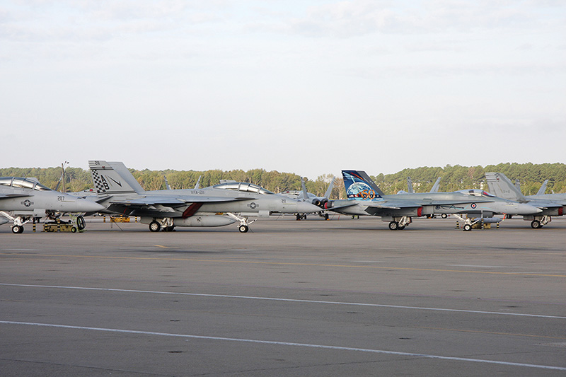 F/A-18F Super Hornets, VFA-211 <i>Fighting Checkmates</i>, USN<br>CF-188 Hornet, 425 Sqn, RCAF