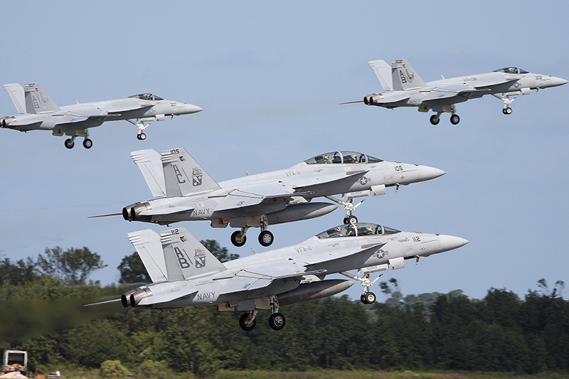 F/A-18F Super Hornets, VFA-11 <i>Red Rippers</i>, USN<br>F/A-18E Super Hornets, VFA-136 <i>Knighthawks</i>, USN