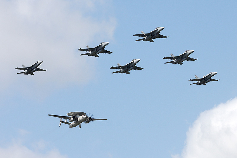 F/A-18F Super Hornets, VFA-11 <i>Red Rippers</i>, USN<br>F/A-18F Super Hornets, VFA-211 <i>Fighting Checkmates</i>, USN<br>F/A-18C Hornets, VFA-106 <i>Gladiators</i>, USN<br>E-2C Hawkeye, VAW-123 <i>Screwtops</i>, USN