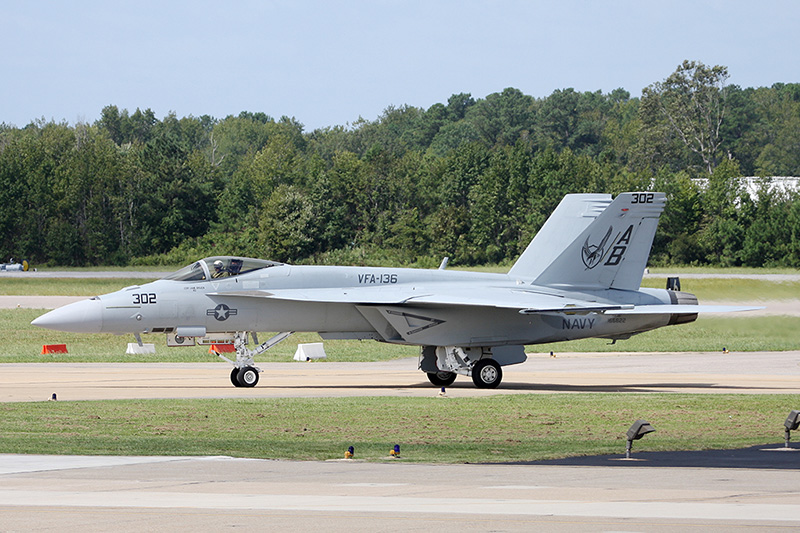 F/A-18E Super Hornet, VFA-136 <i>Knighthawks</i>, USN