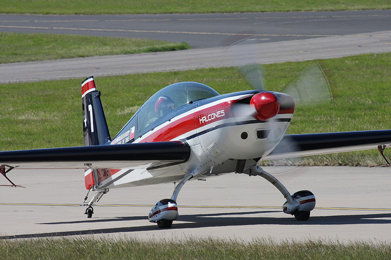 Extra 300L, Los Halcones, Chilean AF